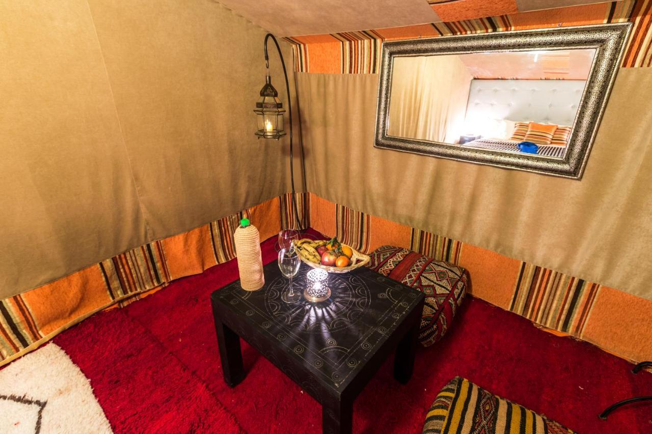 Madu Luxury Desert Camp Мерцуга Екстериор снимка