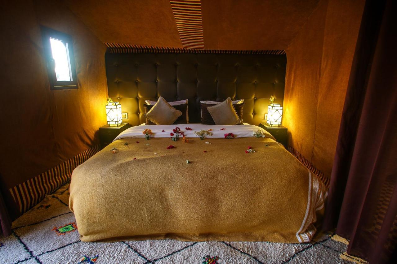 Madu Luxury Desert Camp Мерцуга Екстериор снимка